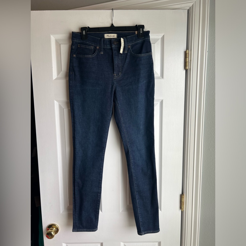 9"  Mid-Rise Skinny Madewell Jeans NWT sz 28